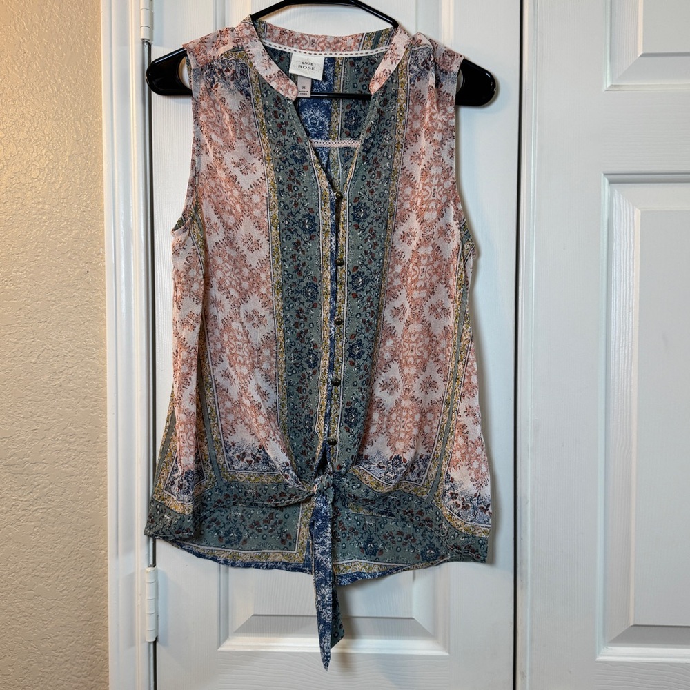 Knox Rose Sleeveless Boho Bandana Floral Flowy Tie Front Button Top- Size M
